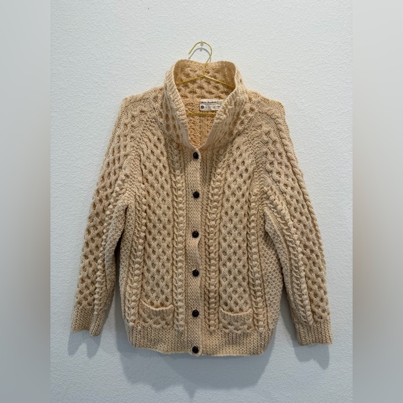 Sheila Handknits Sweaters - 100% Irish Wool Chunky Sheila Handknits crochet Cardigan Sweater vintage